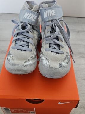 Nike Kids Light Gray High-Top Sneakers